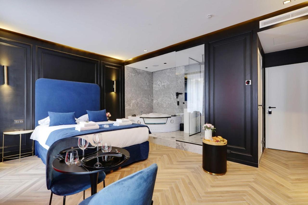 Couples Getaway Unit With Jacuzzi - City Center Париж Экстерьер фото